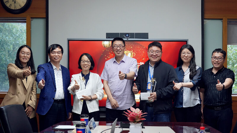 匠心研药，答好客户满意卷 | 京新药业授予HJC黄金城平台DMPK团队、新药注册部“突出贡献团队奖”殊荣 